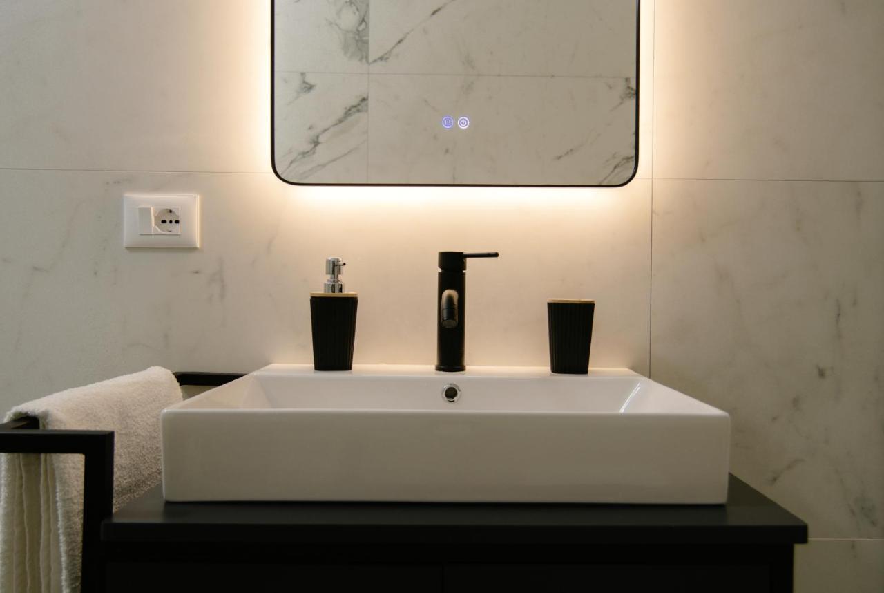 Urban Serenity City Skyline View Apartment 1 Tirana Bagian luar foto