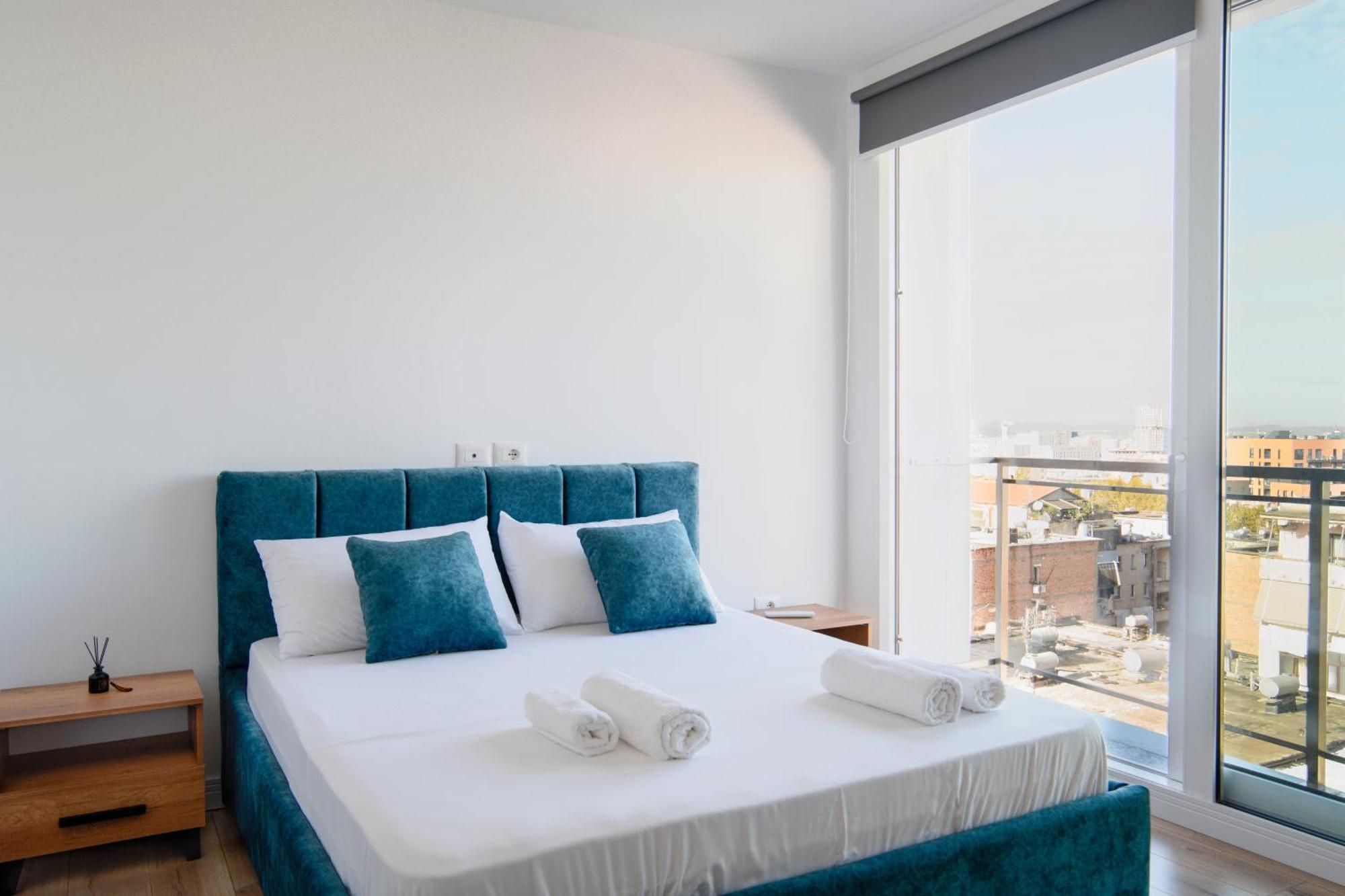Urban Serenity City Skyline View Apartment 1 Tirana Bagian luar foto