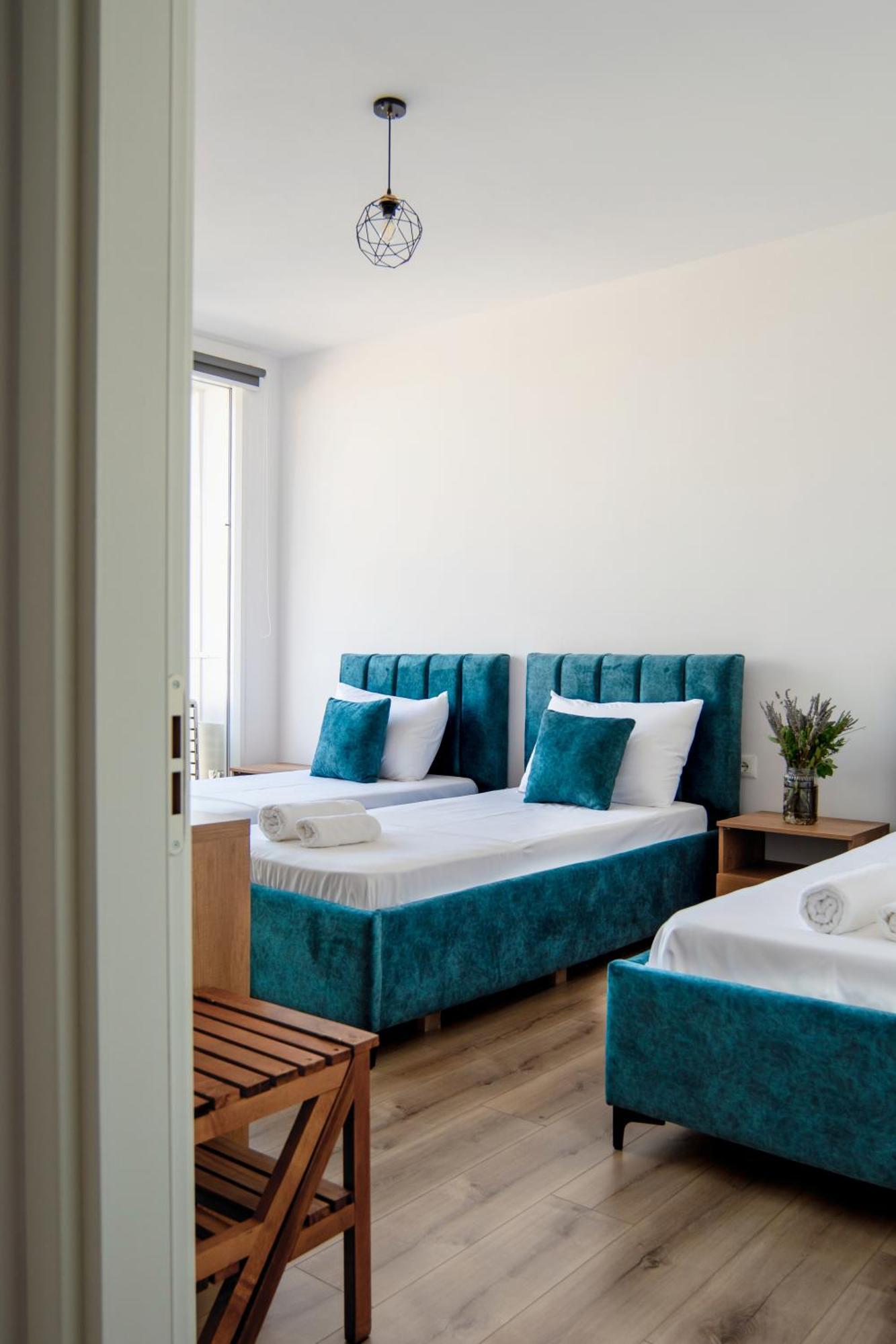 Urban Serenity City Skyline View Apartment 1 Tirana Bagian luar foto